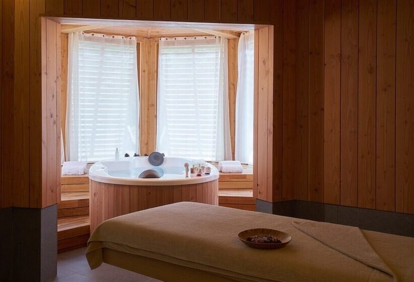 فندق Les Sources De Cheverny