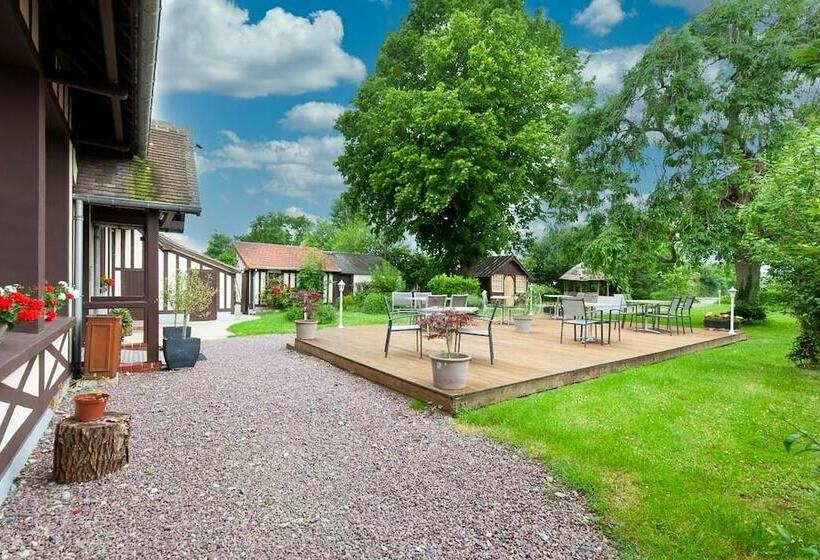 호텔 Logis Auberge Des Aulnettes