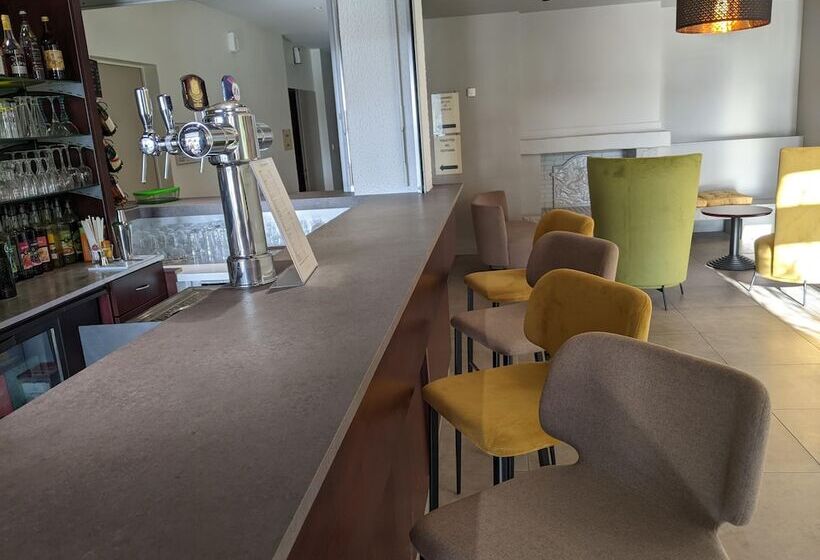 فندق Logis De La Loire