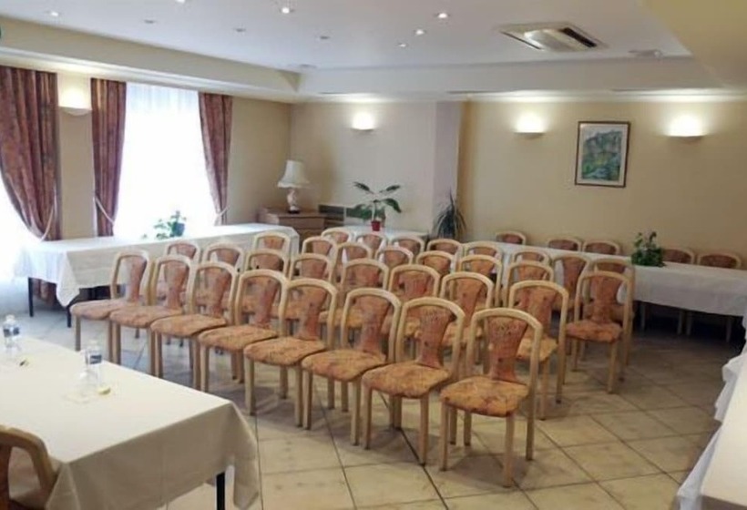 Logis Hotel Restaurant Des Voyageurs