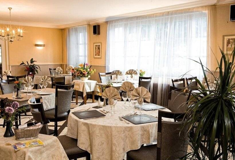 호텔 Logis Hôtel Du Pont Neuf
