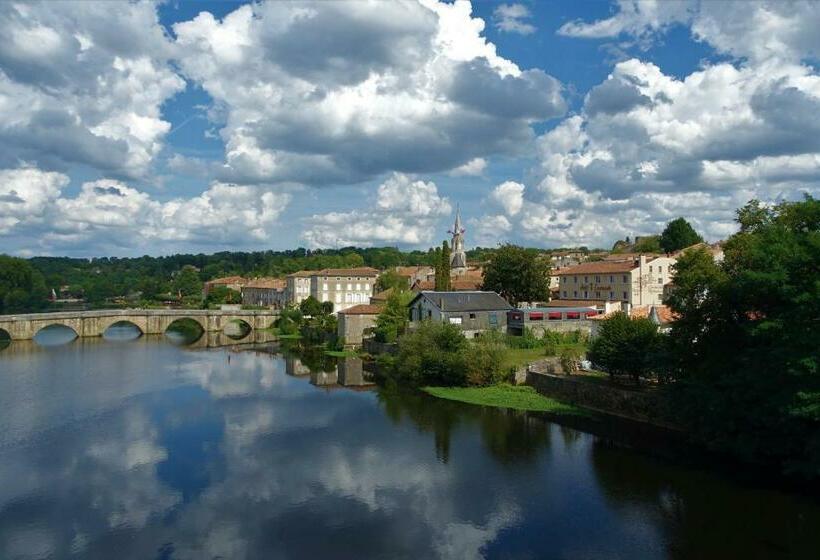 Отель Logis Hôtel Emeraude