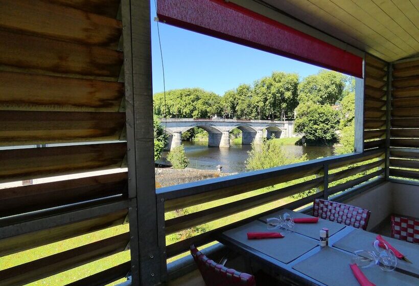 Отель Logis Hôtel Emeraude