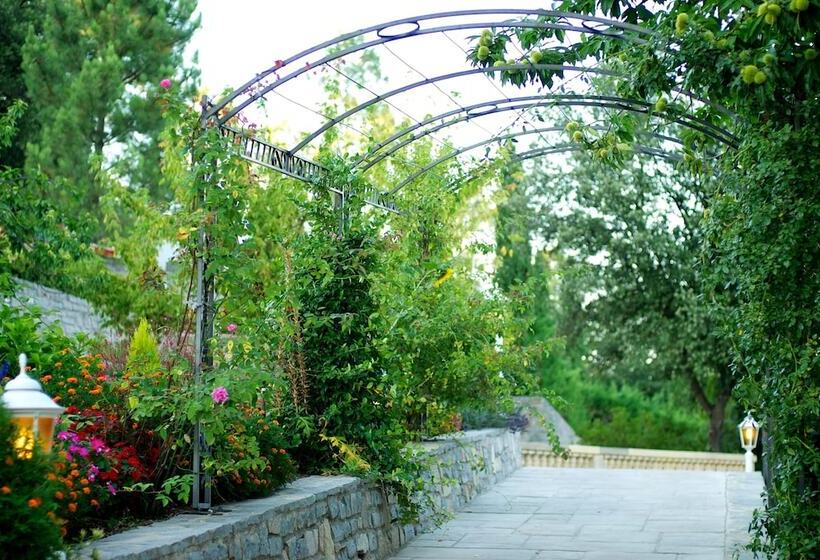 Logis Hotel Restaurant La Porte Des Cévennes