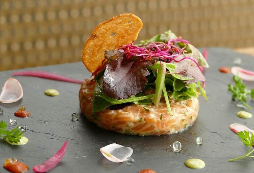 Logis Hotels Le Champalud Restaurant La Citadelle