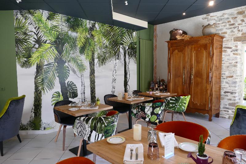 Logis Hotels Le Champalud Restaurant La Citadelle