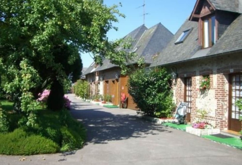 ホテル Logis Le Clos Deauville Saint Gatien