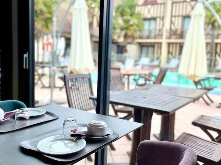 ホテル Logis Le Clos Deauville Saint Gatien