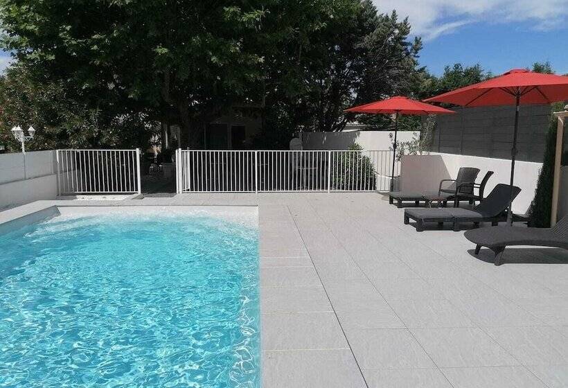 Отель Logis Le Printemps Hôtel Restaurant   Montélimar