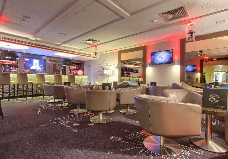 ホテル Mercure Parisvelizy