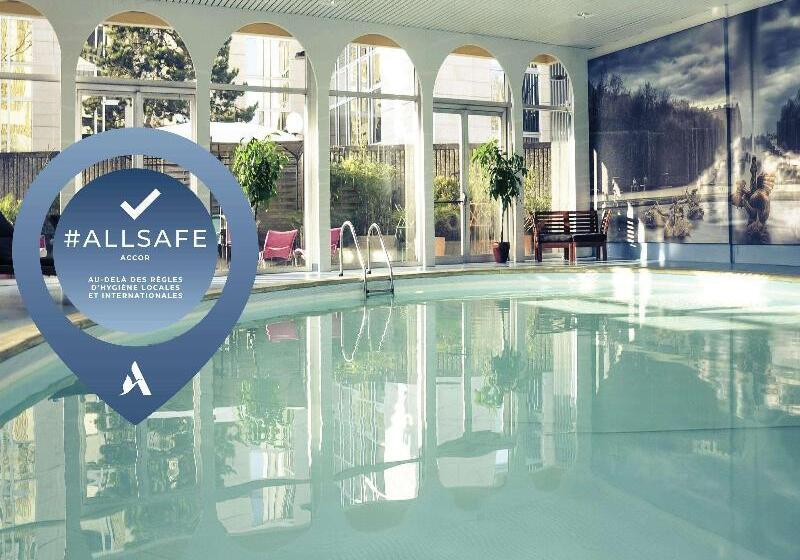 ホテル Mercure Parisvelizy