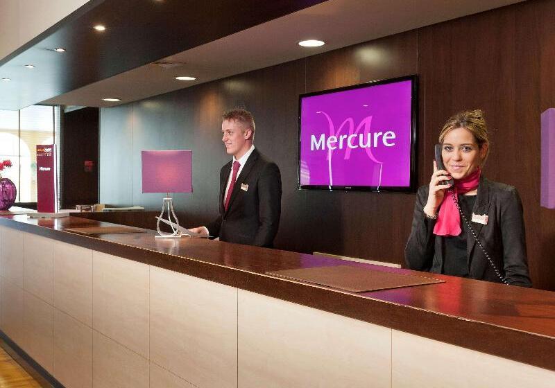 ホテル Mercure Parisvelizy