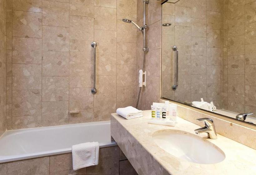 Отель Mercure Strasbourg Palais Des Congres