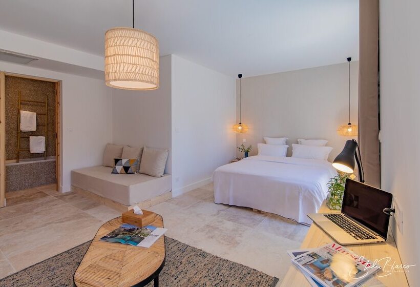 בית מלון כפרי Moulin De La Roque