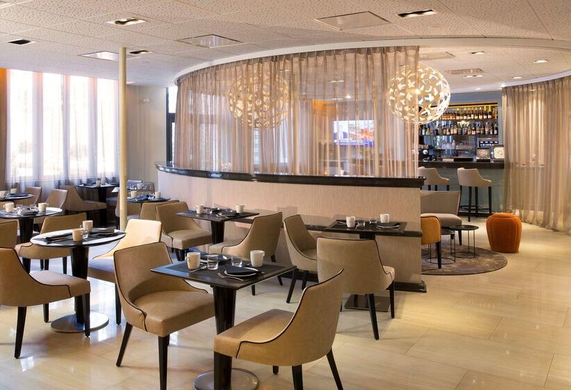 هتل Oceania Le Jura Dijon