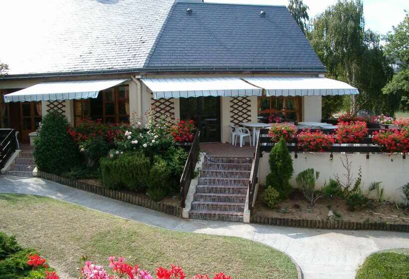 Отель Campanile Saumur