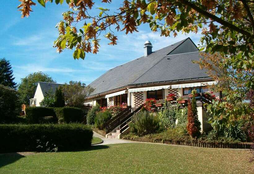 Отель Campanile Saumur