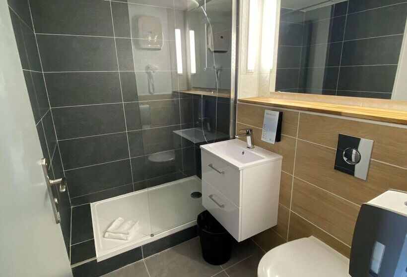 Отель Campanile Saumur