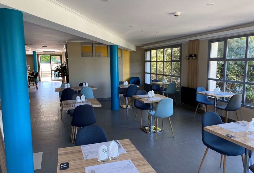 Отель Campanile Saumur