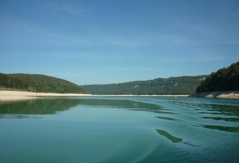 호텔 Restaurant La Chaumiere Du Lac