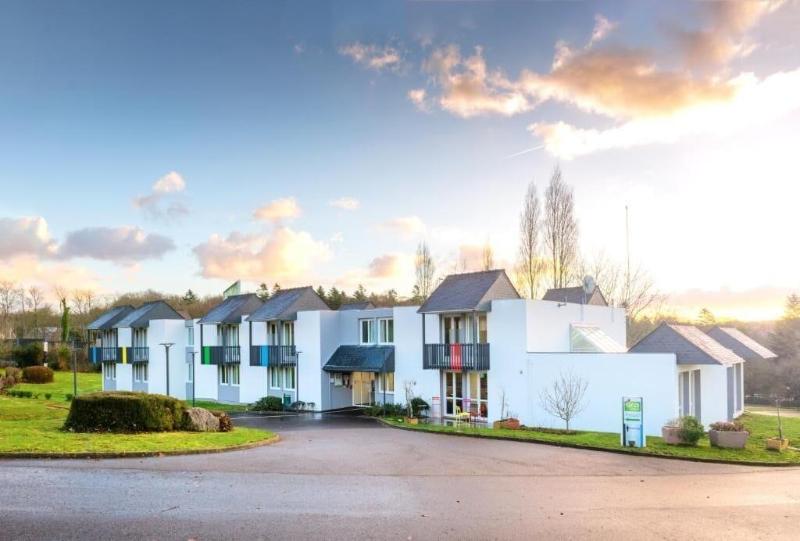 ホテル The Originals City, Ara Hôtel