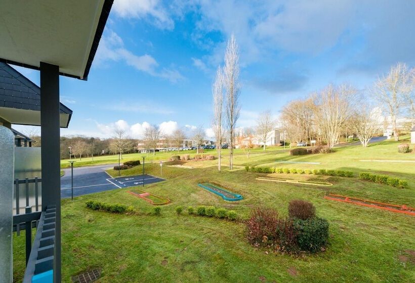 ホテル The Originals City, Ara Hôtel