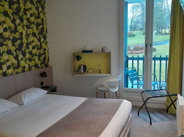 ホテル The Originals City, Ara Hôtel