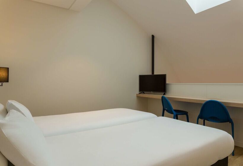 בית מלון כפרי The Originals City, Hôtel Armony, Dijon Sud