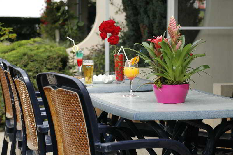 בית מלון כפרי The Originals City, Hôtel Armony, Dijon Sud