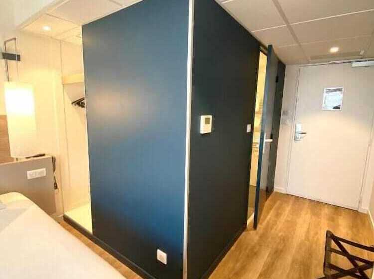 בית מלון כפרי The Originals City, Hôtel Armony, Dijon Sud