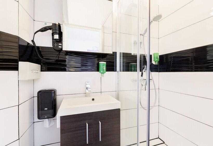 בית מלון כפרי The Originals City, Hôtel De L Europe, Saintnazaire