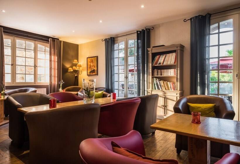 L Ermitage Hotel & Restaurant