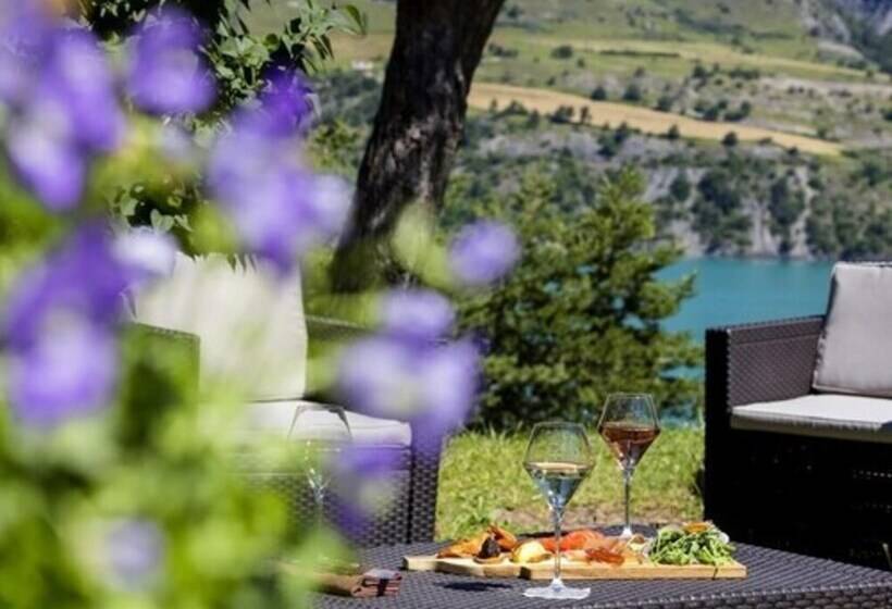 Logis Hotel Eden Lac