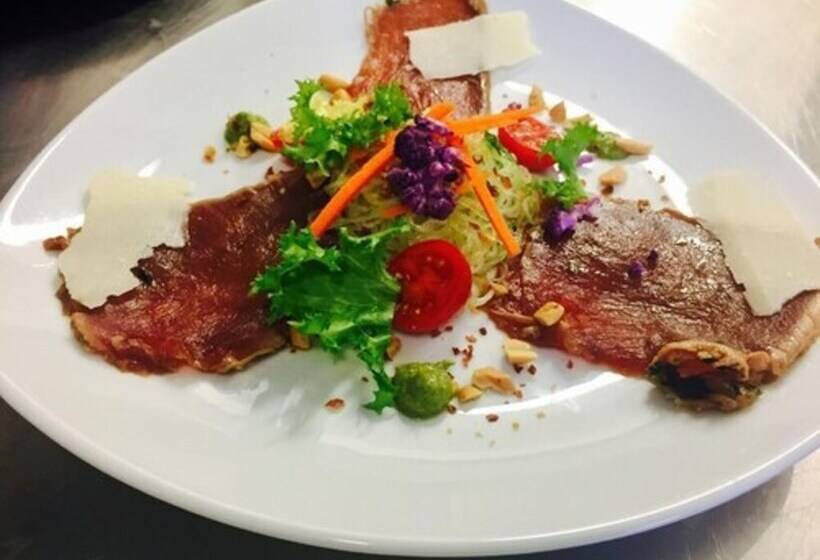 Logis Hotel Eden Lac