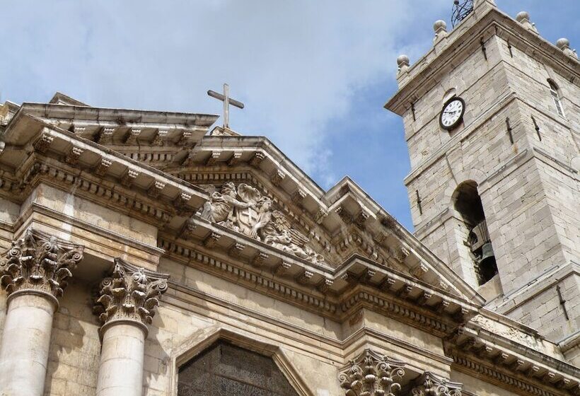 ホテル Ibis Toulon La Seyne Sur Mer