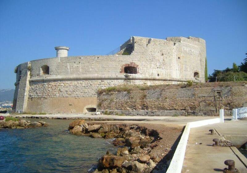 ホテル Ibis Toulon La Seyne Sur Mer