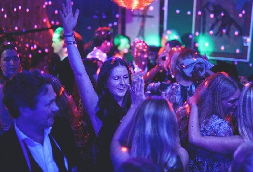 Villa Saint Exupery Beach Hostel