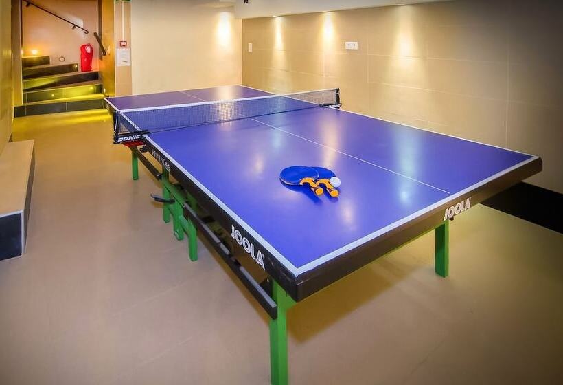 Villa Saint Exupery Beach Hostel