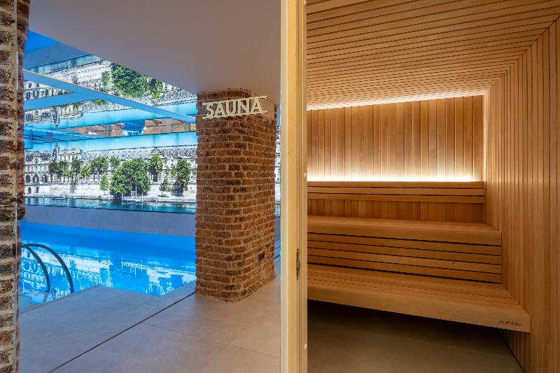 Astra Opera   Astotel