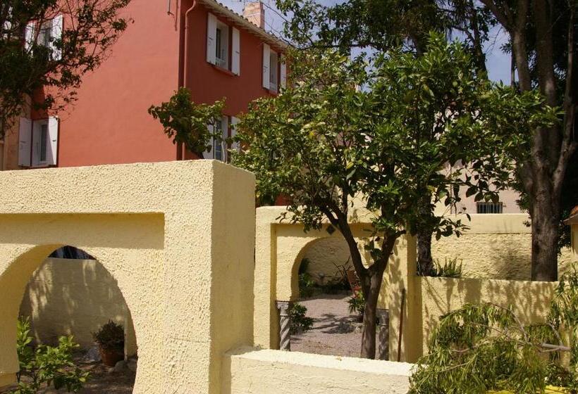 ベッドアンドブレックファースト L'Orangeraie