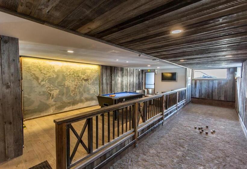 Chalet Hotel Crychar