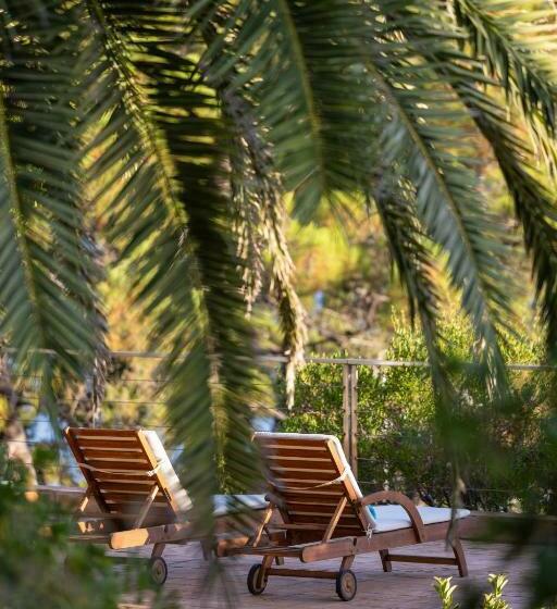 هتل A'mare Corsica - Seaside Small resort