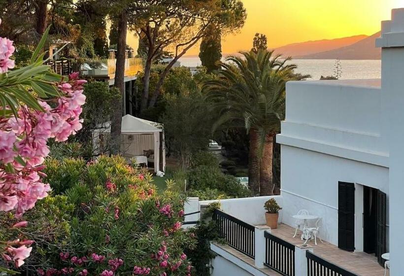 هتل A'mare Corsica - Seaside Small resort