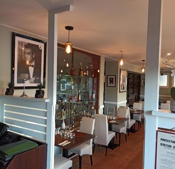 ホテル Auberge Du Pont Canal