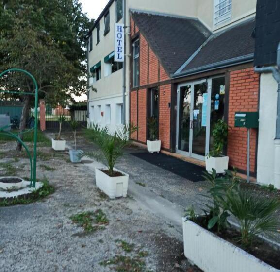 ホテル Auberge Du Pont Canal