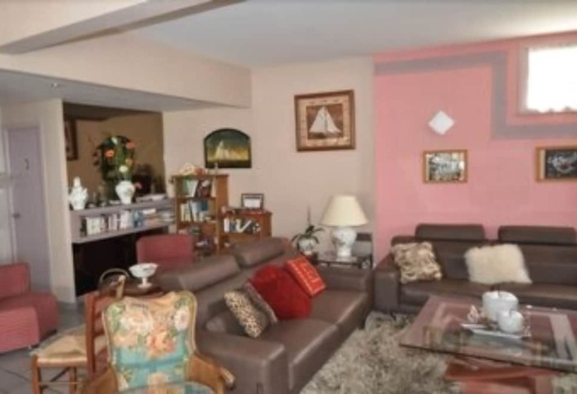 Inter Hotel Salers Le Gerfaut