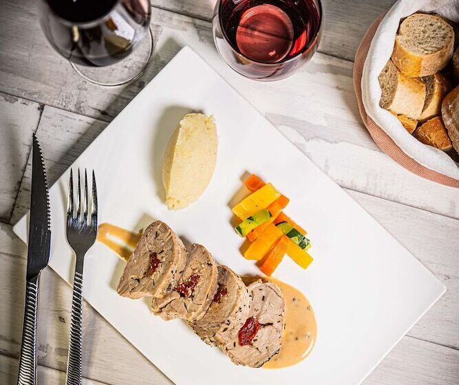 בית מלון כפרי Best Western Le Moulin De Ducey