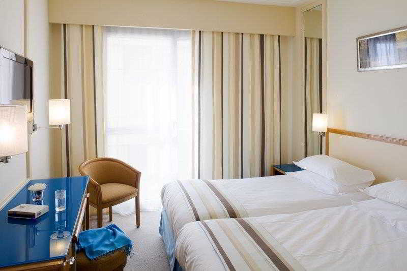 בית מלון כפרי & Spa Les Roches Noires