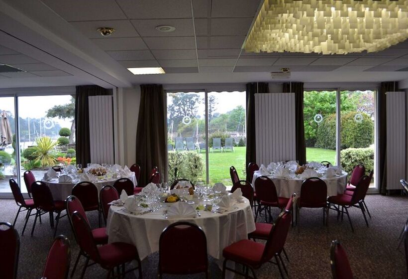 ホテル Best Western Plus Le Roof Vannes Bord De Mer