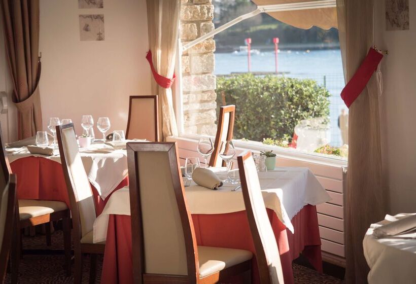 ホテル Best Western Plus Le Roof Vannes Bord De Mer